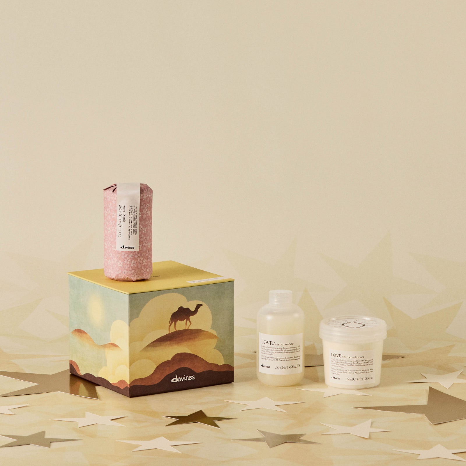 Love Curl Gift Box<br><i>For de med krøller eller bølger</i> 1 Davines norway