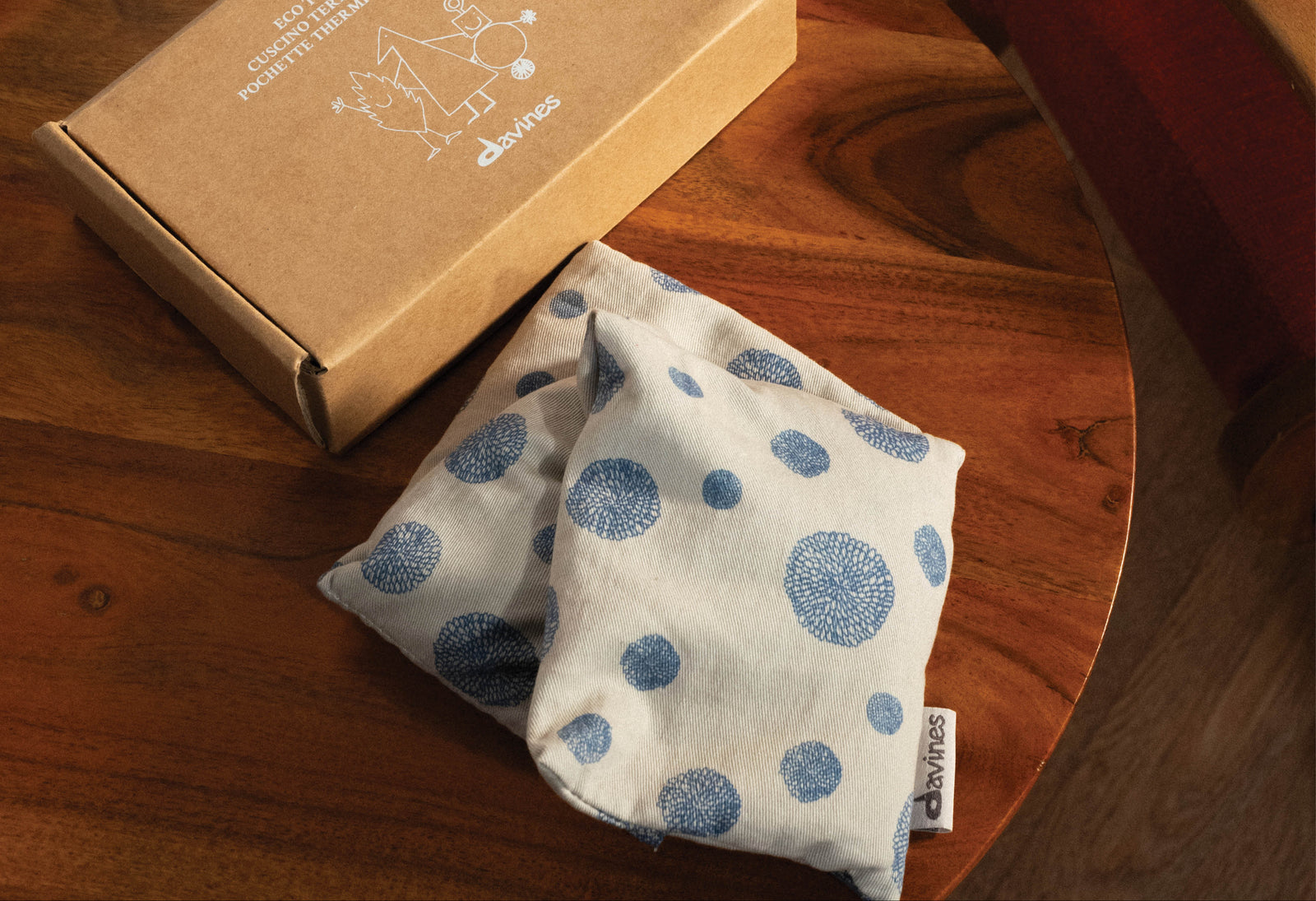 Davines B-Corp Heating Bag 1  Davines
